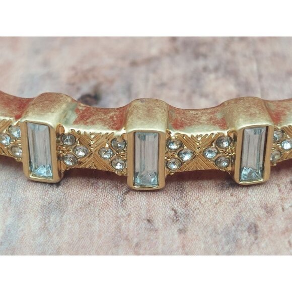 Lia Sophia Gray Enamel Gold Tone Stretchable Bangle Bracelet Baguette Crystals - Picture 3 of 12